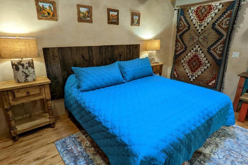 Magical Santa Fe Stay, Minutes From Town Square, Sleeps 4, Includes Free Parking And Outdoor Hot Tub! Esterno foto