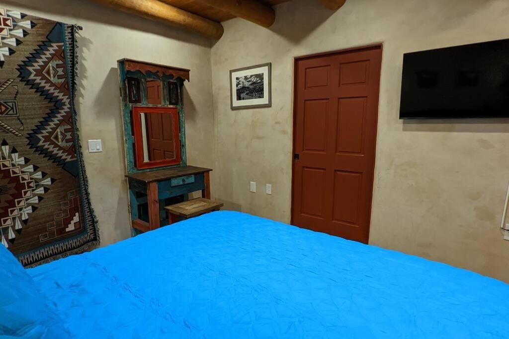 Magical Santa Fe Stay, Minutes From Town Square, Sleeps 4, Includes Free Parking And Outdoor Hot Tub! Esterno foto