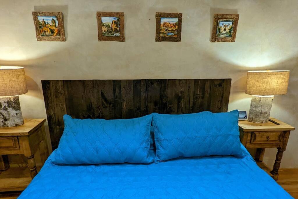 Magical Santa Fe Stay, Minutes From Town Square, Sleeps 4, Includes Free Parking And Outdoor Hot Tub! Esterno foto
