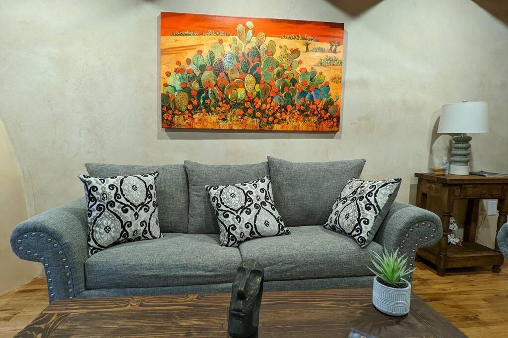 Magical Santa Fe Stay, Minutes From Town Square, Sleeps 4, Includes Free Parking And Outdoor Hot Tub! Esterno foto
