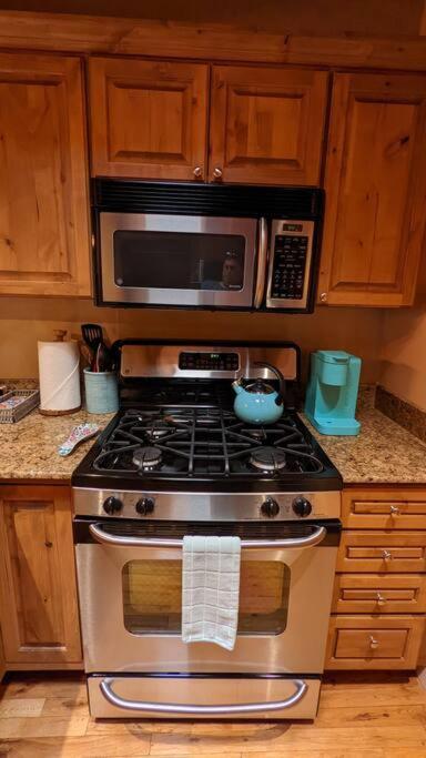 Magical Santa Fe Stay, Minutes From Town Square, Sleeps 4, Includes Free Parking And Outdoor Hot Tub! Esterno foto