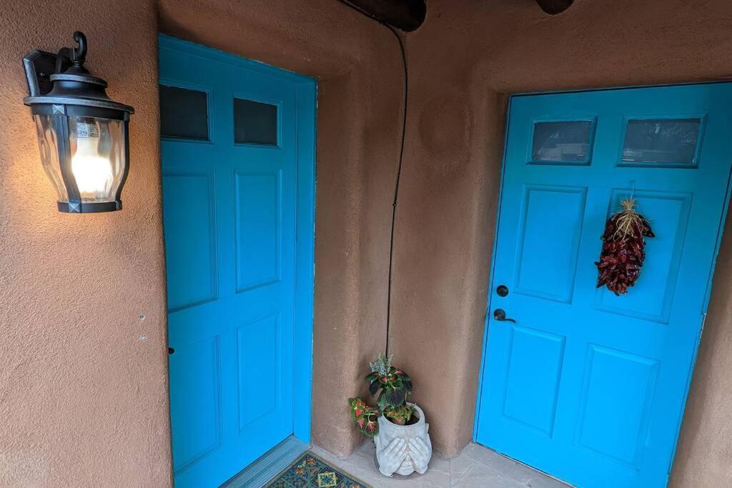 Magical Santa Fe Stay, Minutes From Town Square, Sleeps 4, Includes Free Parking And Outdoor Hot Tub! Esterno foto