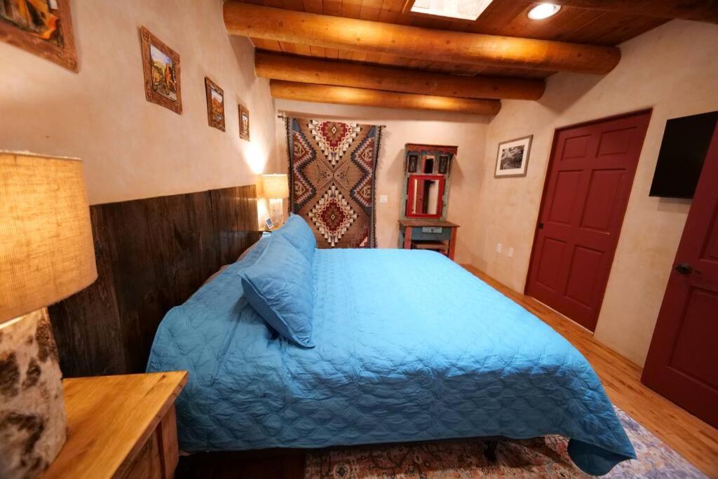 Magical Santa Fe Stay, Minutes From Town Square, Sleeps 4, Includes Free Parking And Outdoor Hot Tub! Esterno foto