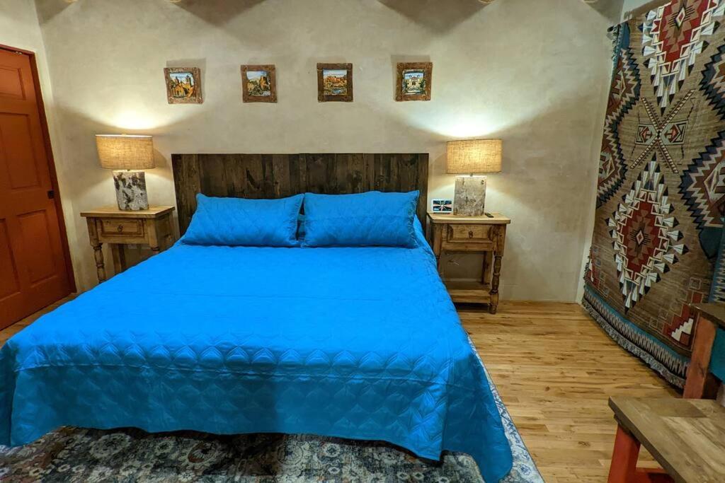 Magical Santa Fe Stay, Minutes From Town Square, Sleeps 4, Includes Free Parking And Outdoor Hot Tub! Esterno foto